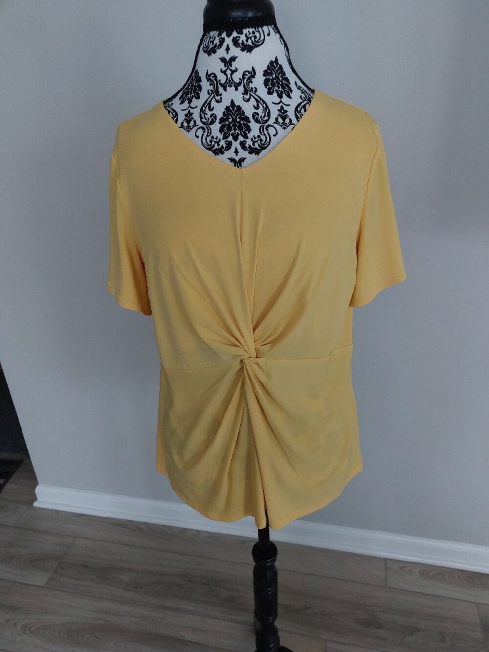 Alfani Yellow blouse